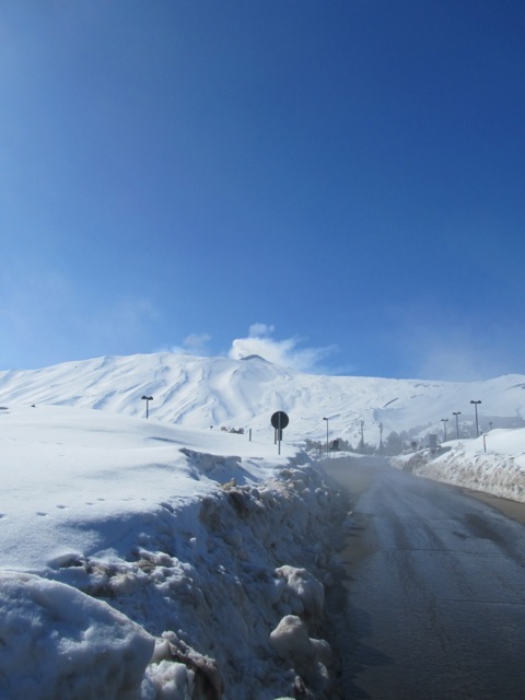 Schnee aufg dem Äthna